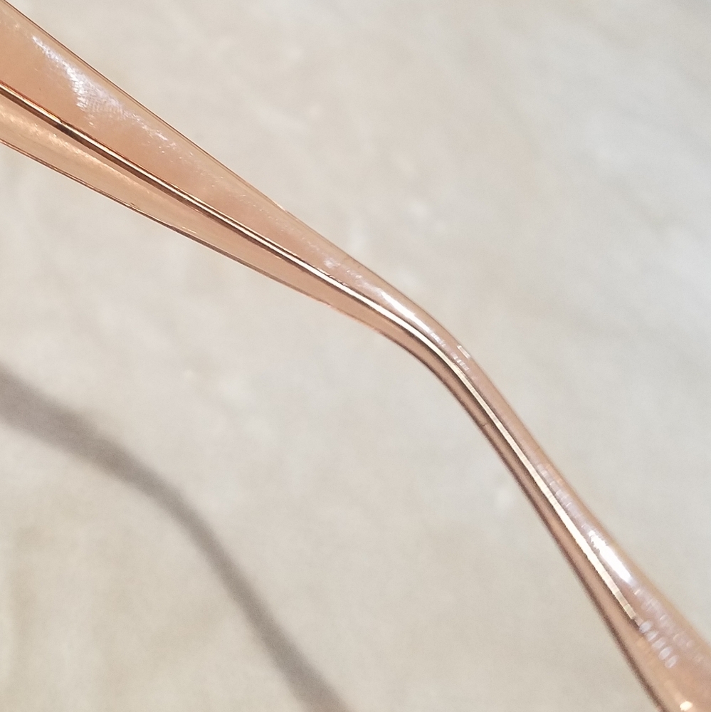 Translucent sunglasses. - Picture 6 of 8